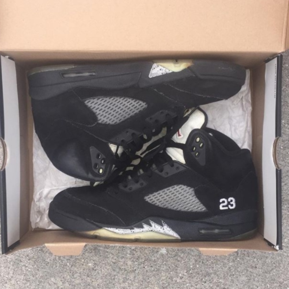 Air Jordan 5 Retro Black Metallic (2007)